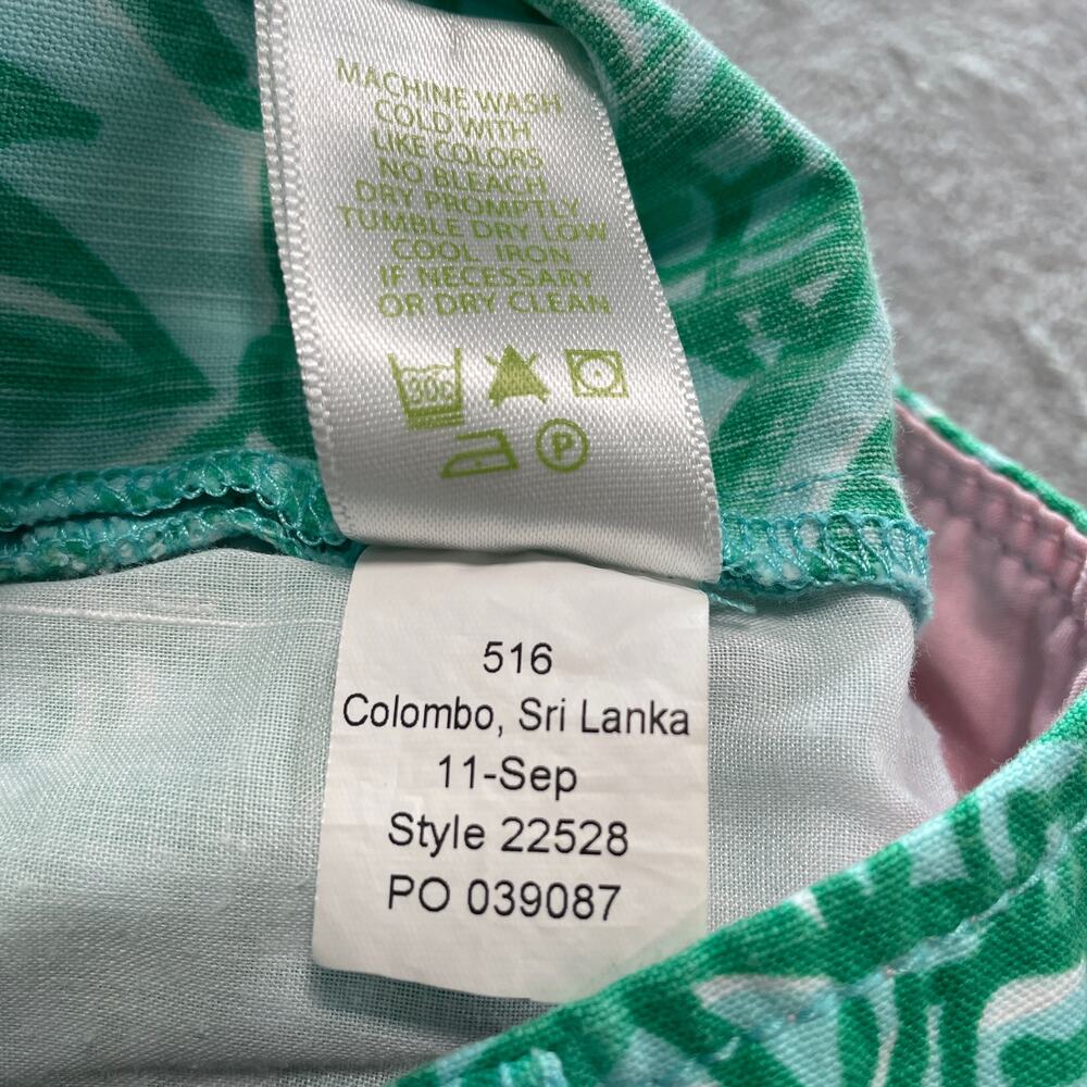Lilly Pulitzer Shorts Womens Medium Green Originals Toucan Tango Tropical Print - Picture 5 of 8